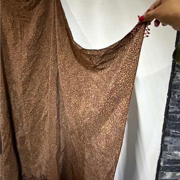 Vintage 1999 Victoria's Secret 100% Silk, Beaded Fringe, Leopard Print. - Picture 4 of 5